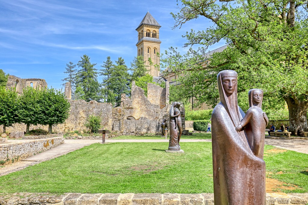 HDR Abbaye notre dame d'orval orval abdij religie reliogion belgie belgique kerk eglise abdijtuin abdijbier klooster ardennen kerkfotografie trappistenbier rooms katholiek